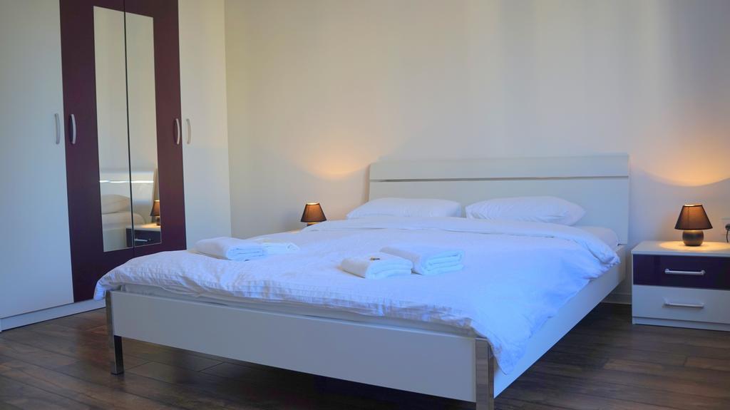Filinhome Stefanovica Suite 9 Νόβι Σαντ Εξωτερικό φωτογραφία