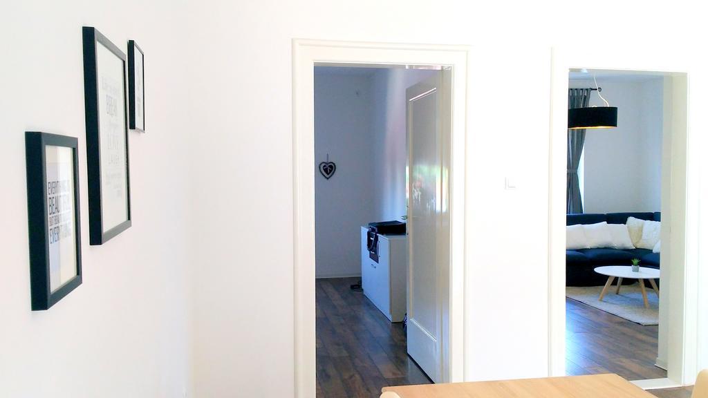 Filinhome Stefanovica Suite 9 Νόβι Σαντ Εξωτερικό φωτογραφία