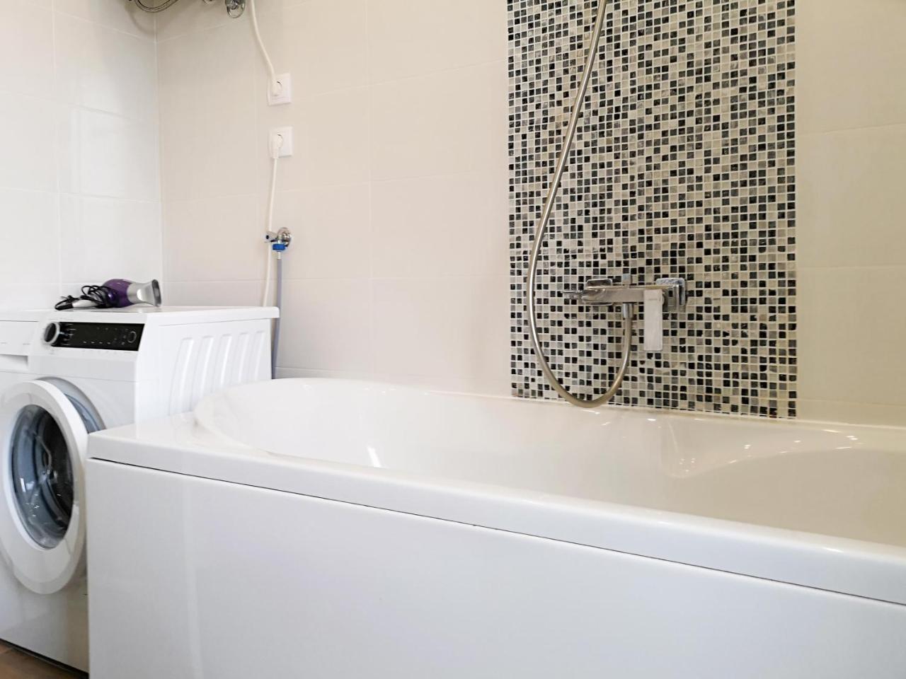 Filinhome Stefanovica Suite 9 Νόβι Σαντ Εξωτερικό φωτογραφία