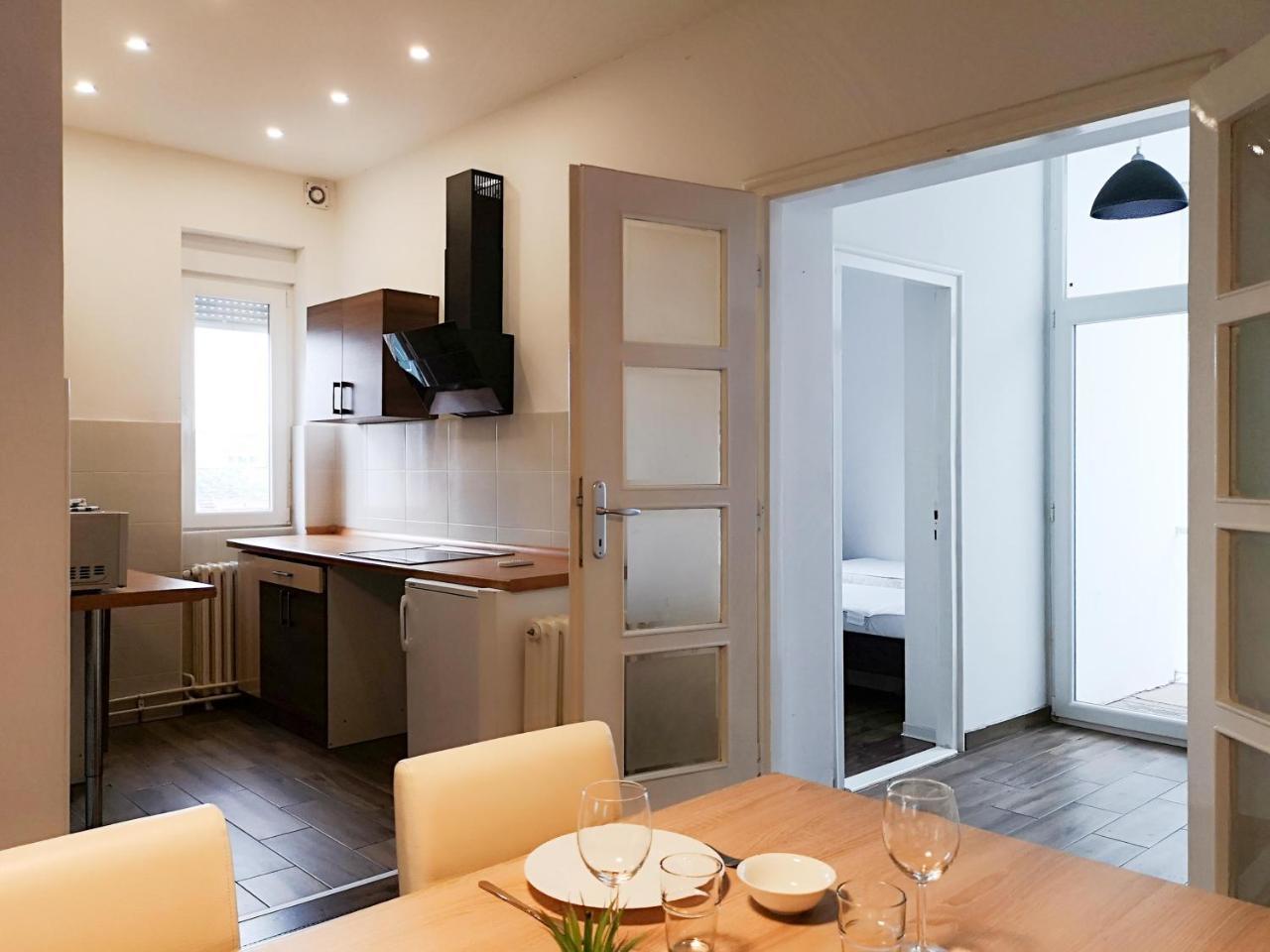 Filinhome Stefanovica Suite 9 Νόβι Σαντ Εξωτερικό φωτογραφία